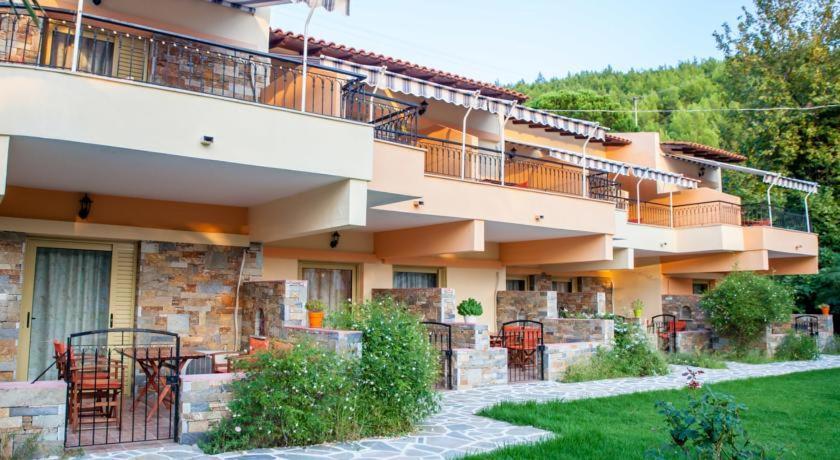Villa Nefeli Skiathos ภายนอก รูปภาพ
