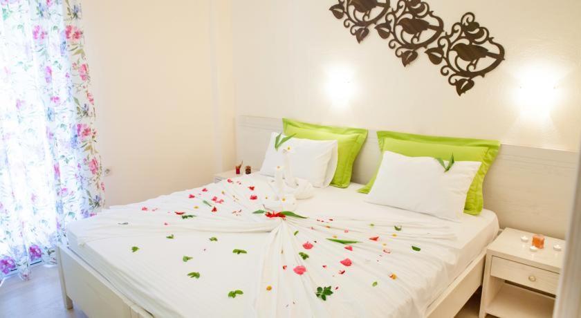 Villa Nefeli Skiathos ภายนอก รูปภาพ